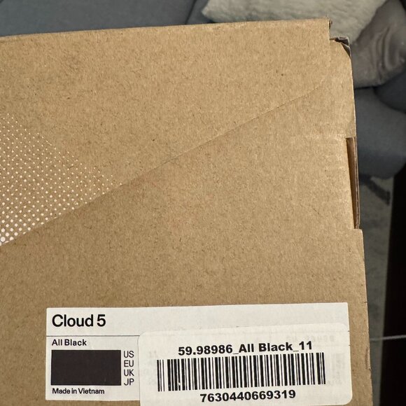 Men's On Running Cloud 5 All Black (M11, New in Box, Never Worn) - Picture 5 of 5